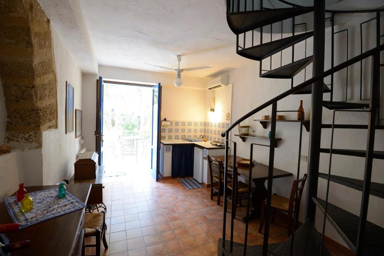 Duca Di Castelmonte Villa Trapani Bagian luar foto