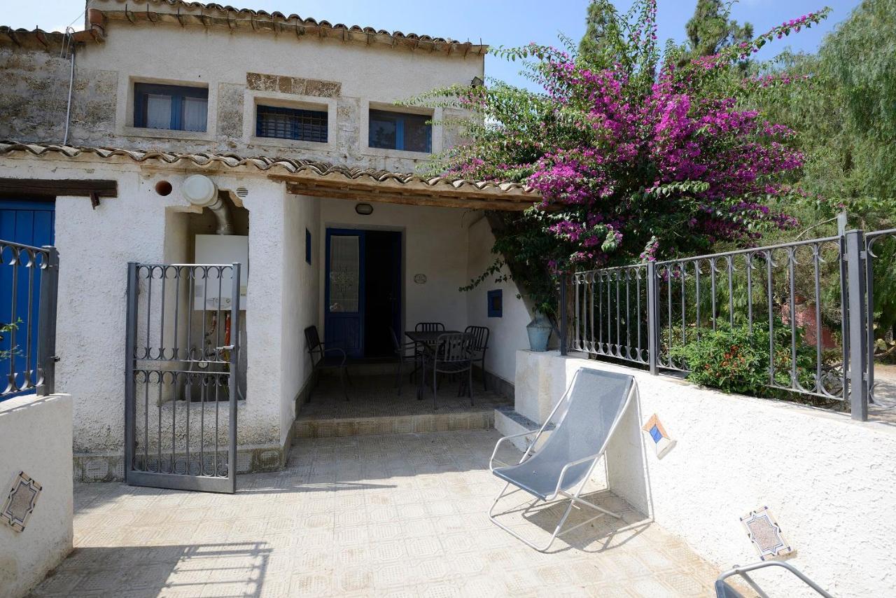 Duca Di Castelmonte Villa Trapani Bagian luar foto