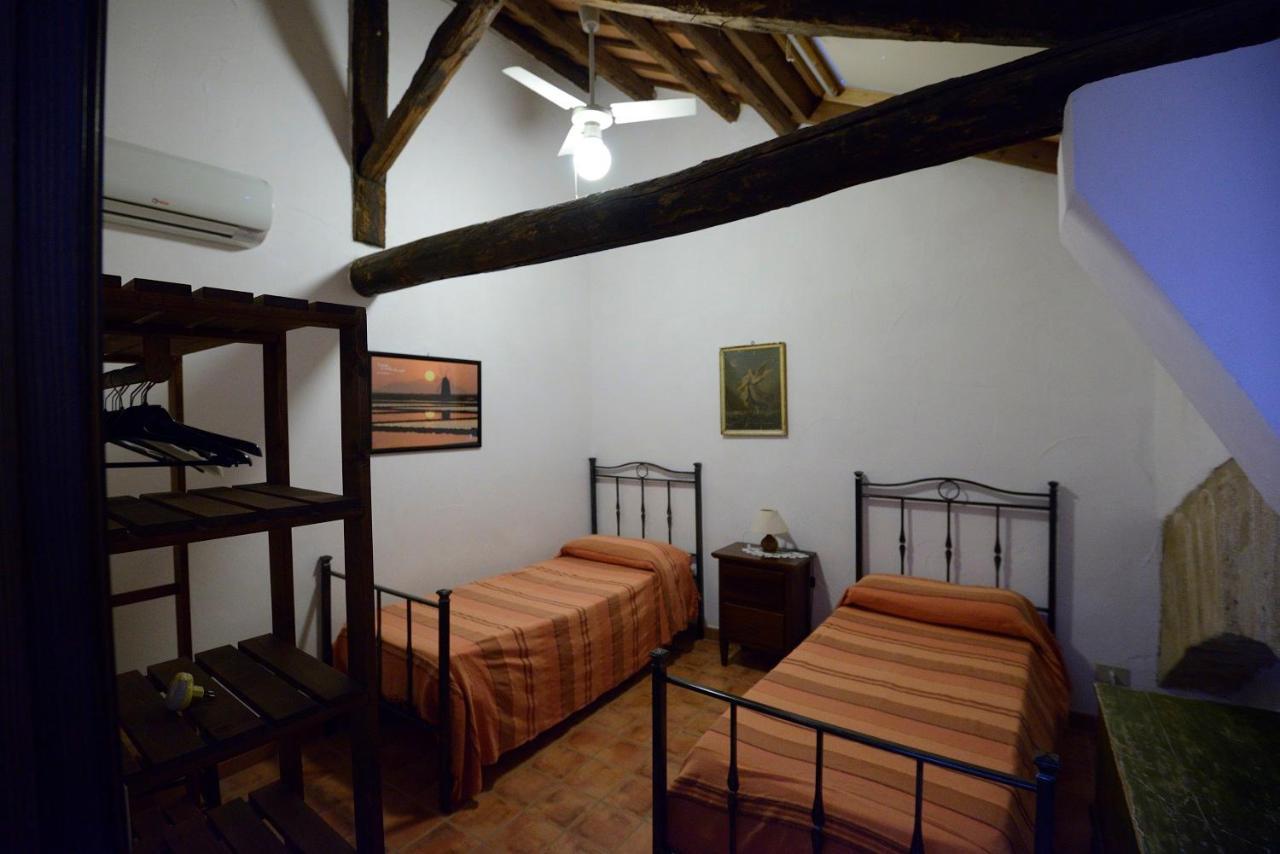 Duca Di Castelmonte Villa Trapani Bagian luar foto
